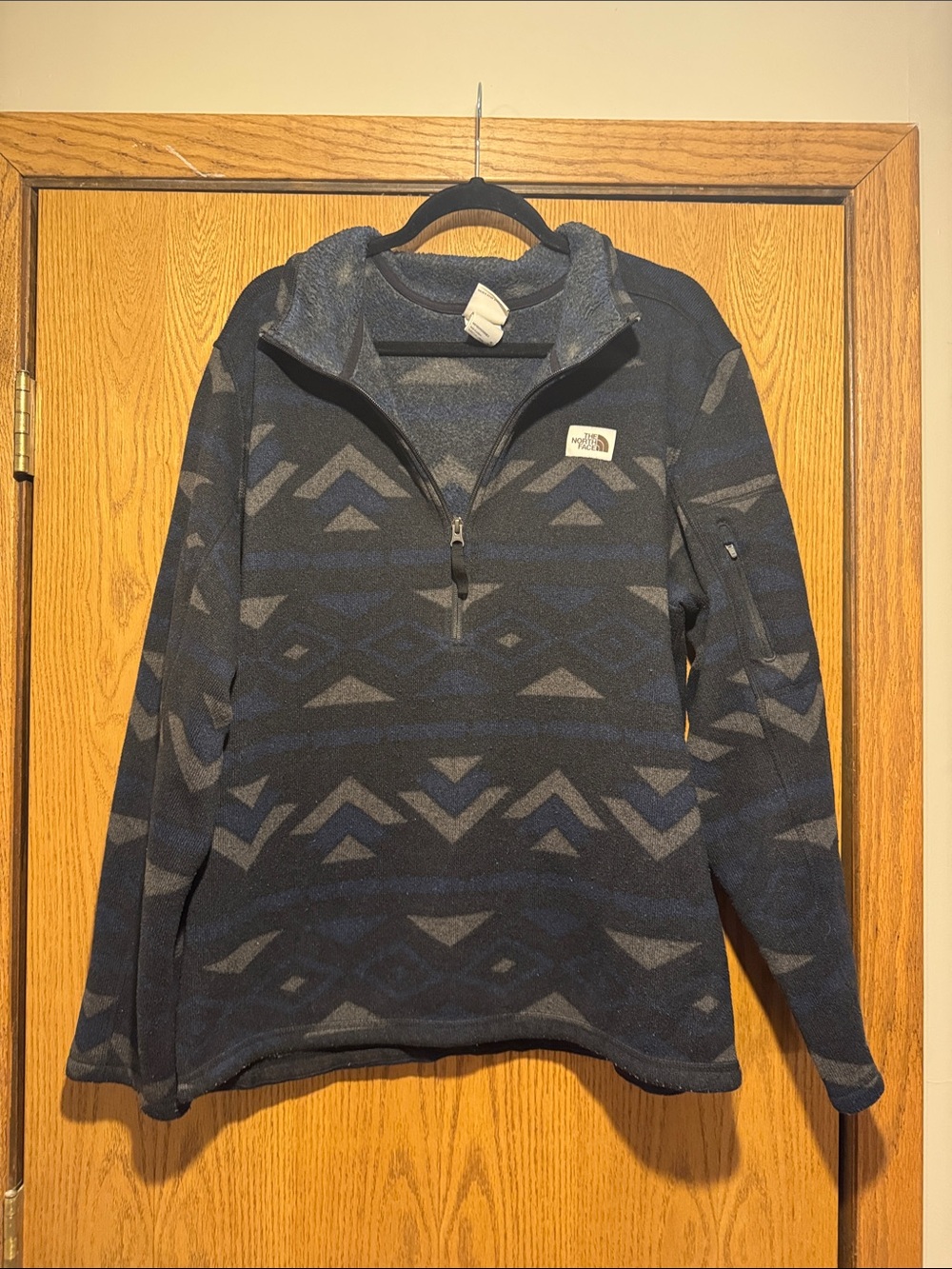 The North Face Men's Navy & Gray Patterned Half-Zip Fleece Pullover